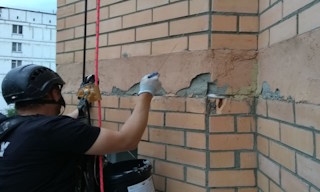 Обследование фасада здания в Липецке в октябре
